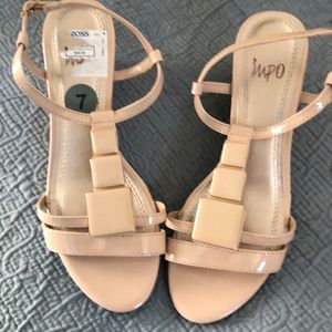 Ladies low heeled wedge Sandals